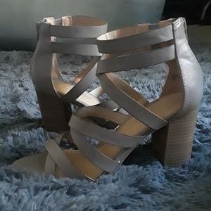 American Eagle Criss Cross Heels